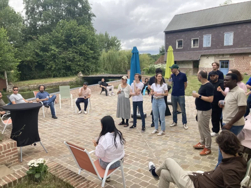 Groupe en seminaire d entreprise au Moulin de la Barre