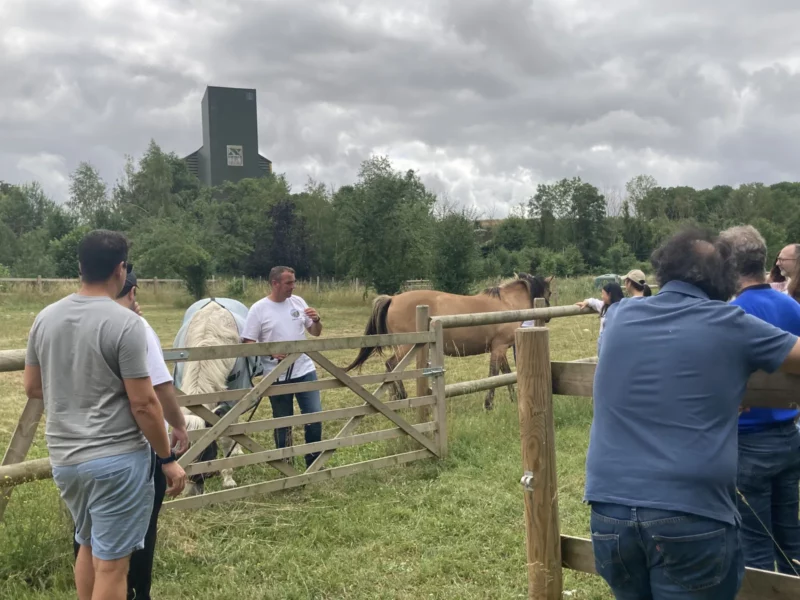 Groupe en seminaire d entreprise au Moulin de la Barre